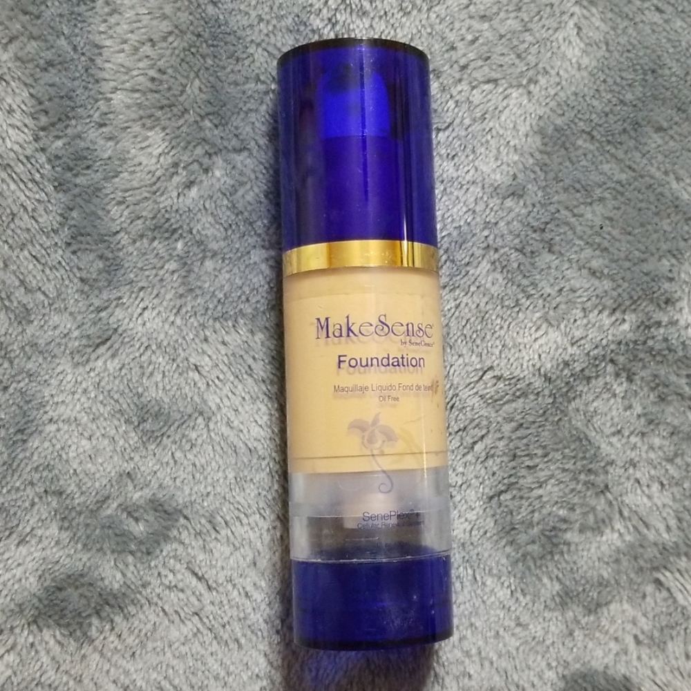 Senegence Foundation porcelain